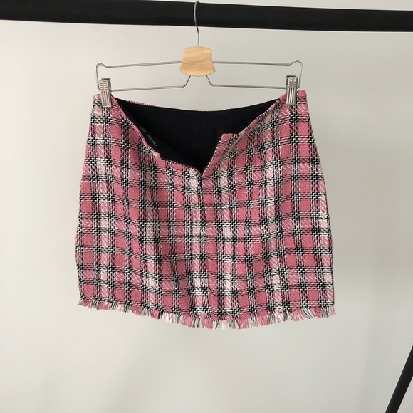💫 HOST PICK💫 STRADIVARIUS Tweed Mini Skirt - Picture 4 of 5